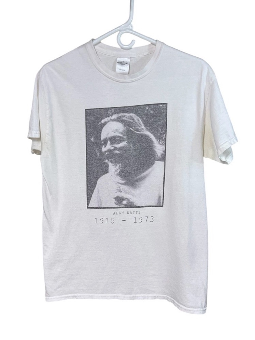 Alan Watts Year Span Crew Neck T Shirt White Size Medium ( Staining)

*** armpit